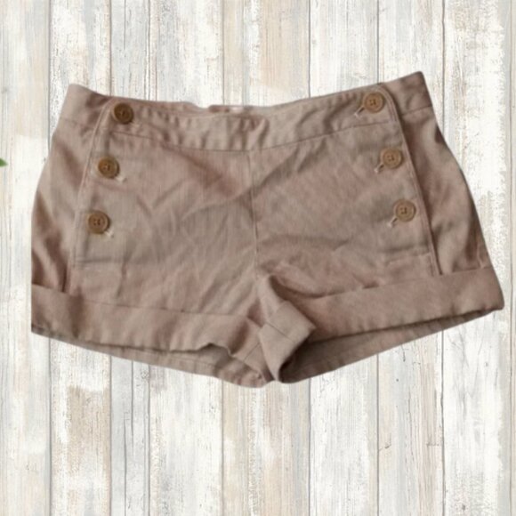 ARITZIA Talula light brown white stripes 6 button shorts size 2 - Picture 1 of 10
